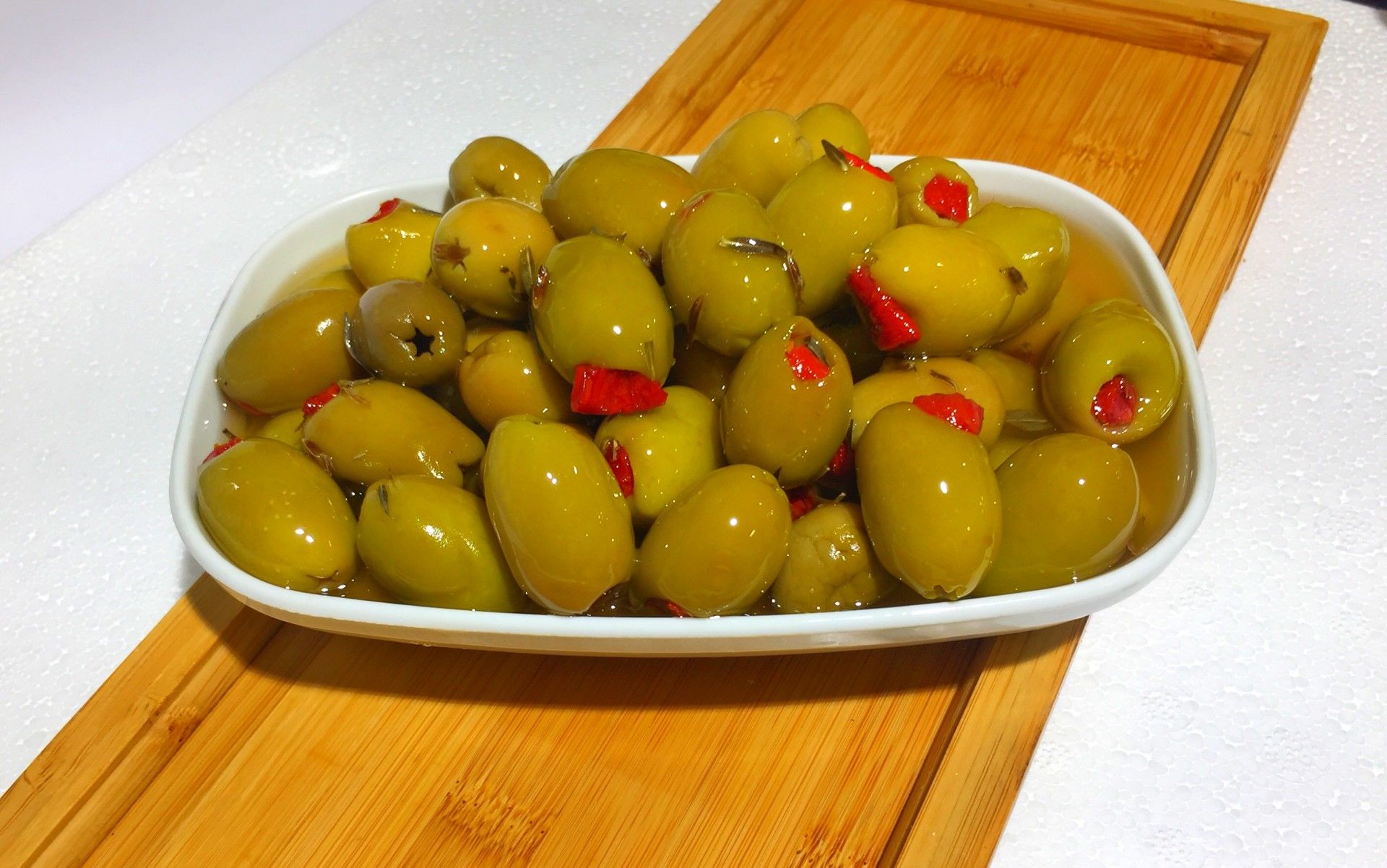 Yeşil Dolma Zeytin 1 KG