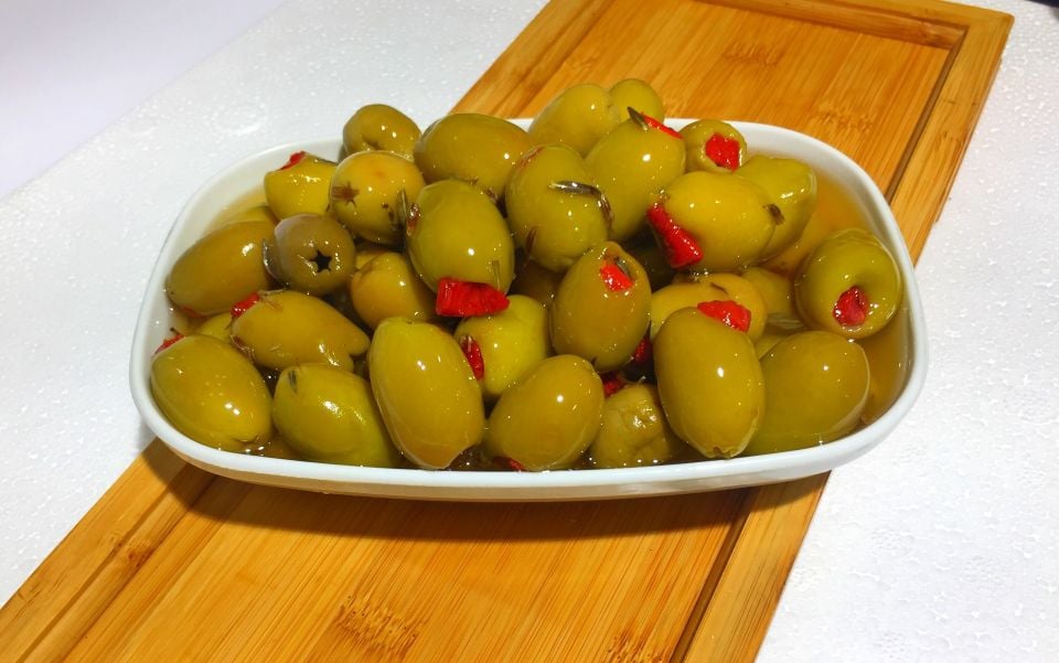 Yeşil Dolma Zeytin 1 KG